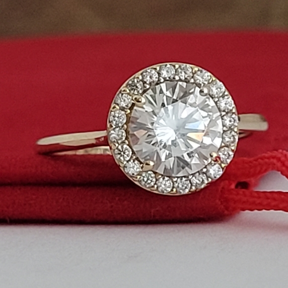 ❤️14k Size 5.5 Lovely Solid Yellow Gold Cubic Zirconia Ring!